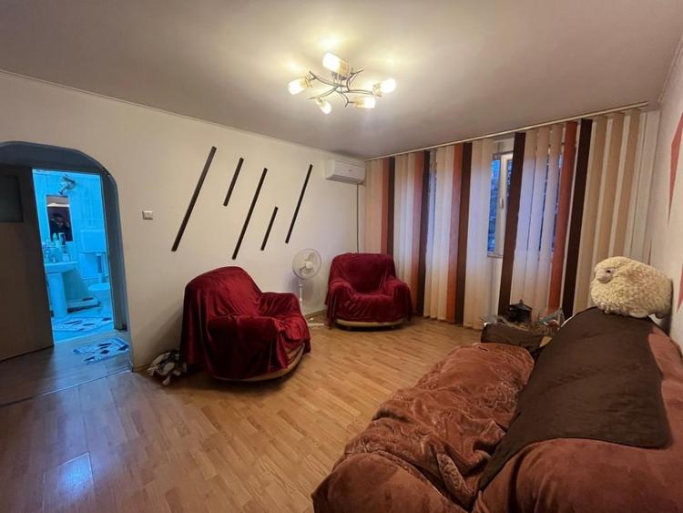 3 Camere | Titan | 1 Decembrie - 3