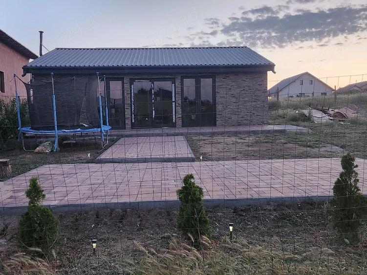 Casă cu 3 camere cu Teren 630 Mp în Central