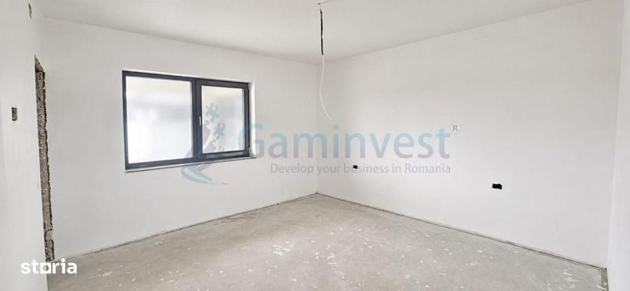 Casă cu 4 camere în Sântandrei