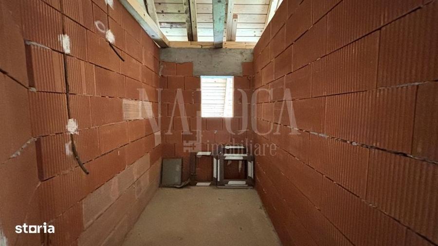 Casă cu 4 camere în Sânnicoară