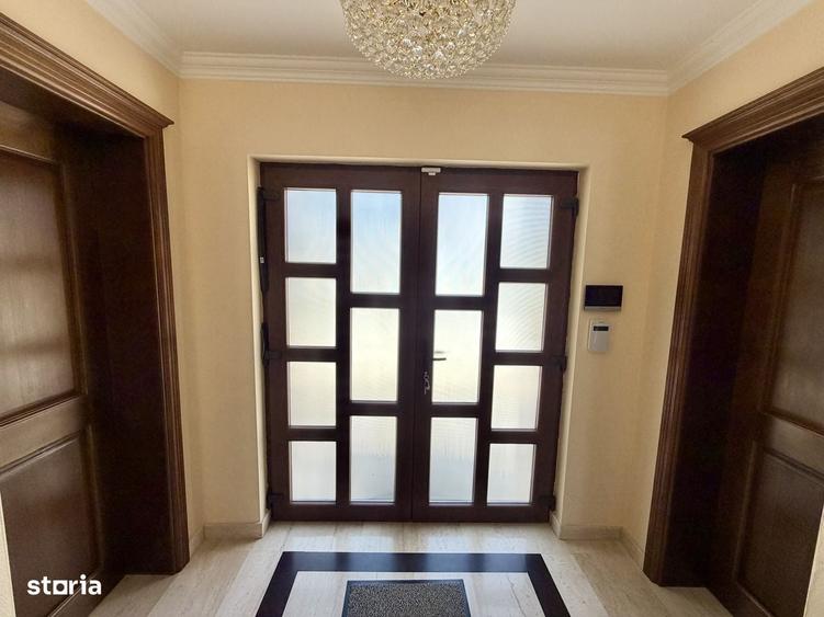Casă cu 4 camere cu Teren 1040 Mp în Sânandrei