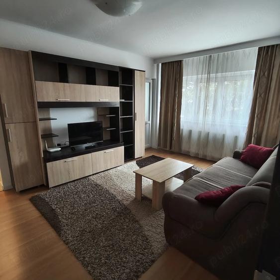 Apartament cu 2 camere semidecomandat în Iancului