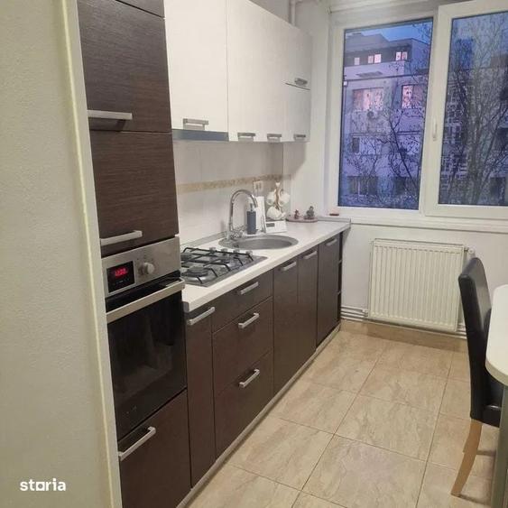 Apartament cu 3 camere în Central — fotografia 3