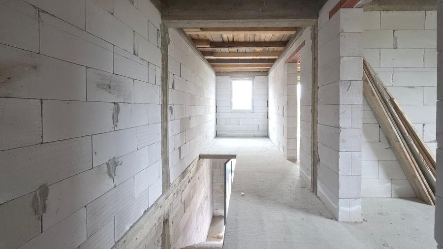 Duplex cu 3 camere cu Canalizare în Vladimirescu