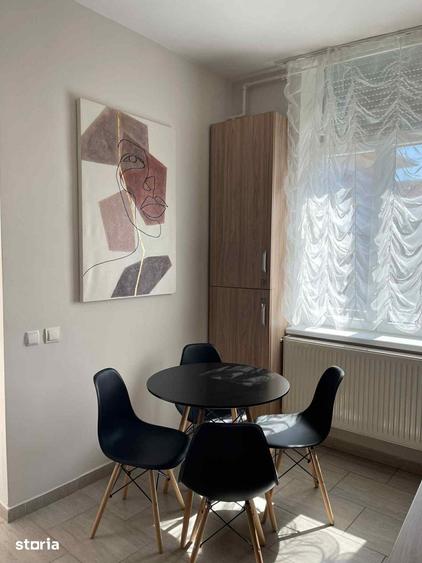 Apartament cu 3 camere decomandat în Ultracentral