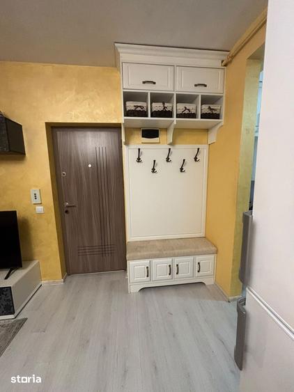 Apartament cu 3 camere în Florești