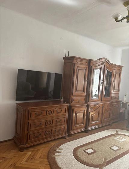 Apartament cu 2 camere semidecomandat în Uioara de Sus
