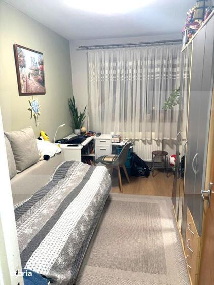 Apartament cu 5 camere în Aurel Vlaicu