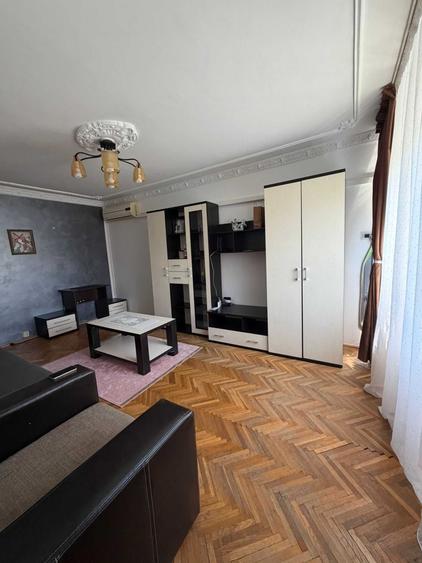 Inchiriez apartament 2 camere,Rovine - 3