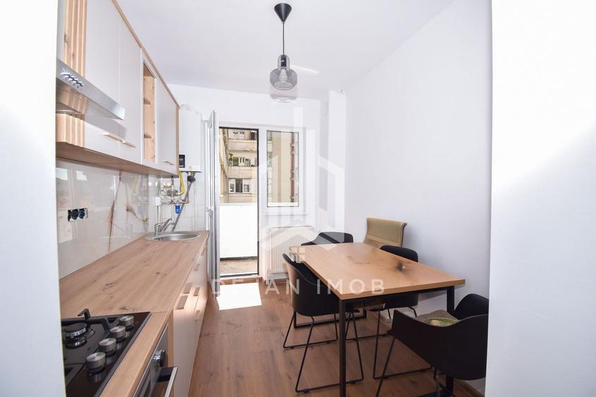Apartament cu 3 camere decomandat în Simeria