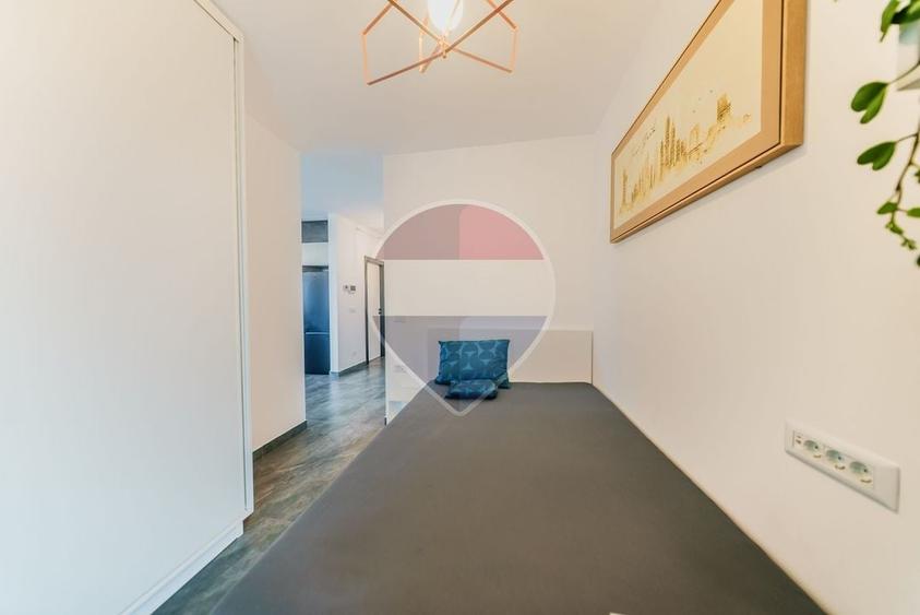 Apartament cu 2 camere semidecomandat, mobilat în Confecții