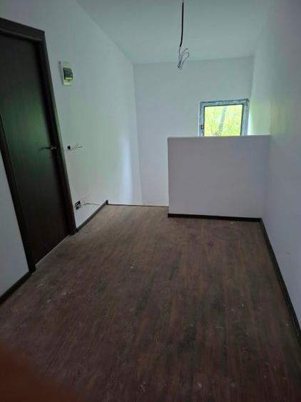 Casă individuală cu 5 camere cu Teren 270 Mp în Corbeanca