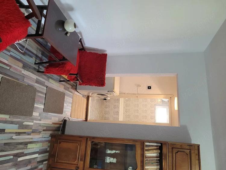 Apartament cu 3 camere semidecomandat în Ultracentral