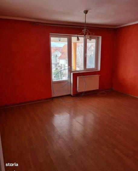 Apartament cu 4 camere în Central