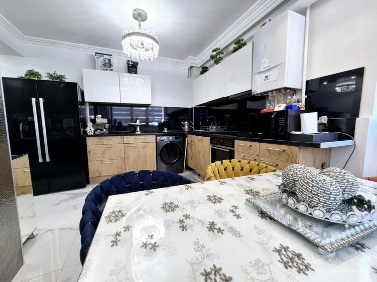 Apartament cu 3 camere decomandat, mobilat în Nord