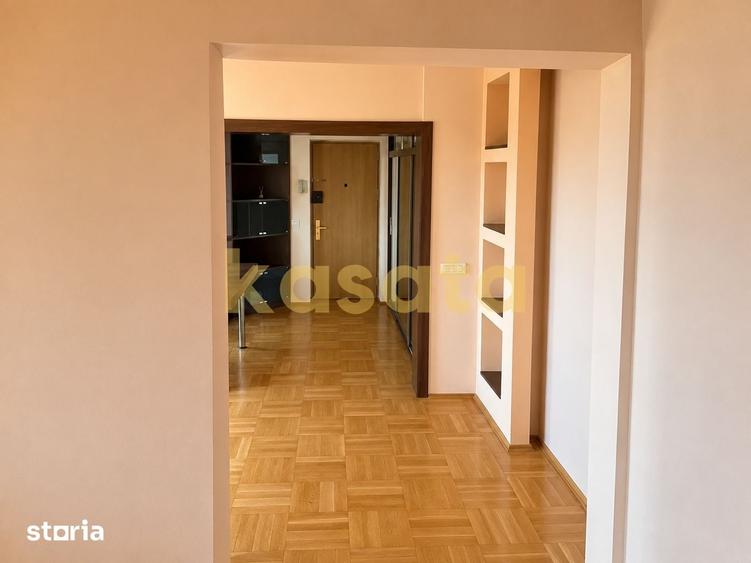 Apartament cu 2 camere semidecomandat în Iancului