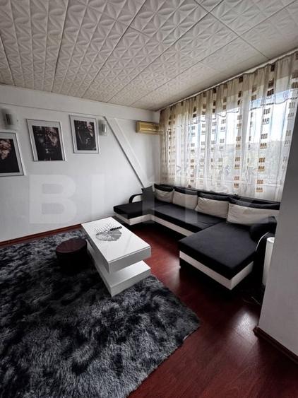 Apartament cu 4 camere decomandat, mobilat în Sud-Est