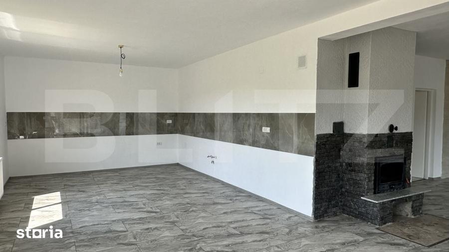 Casă cu 5 camere cu Teren 3200 Mp în Șoimuș