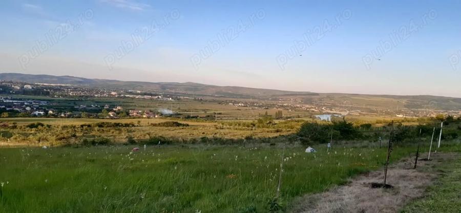 Teren de 13500 mp, în Pâclișa