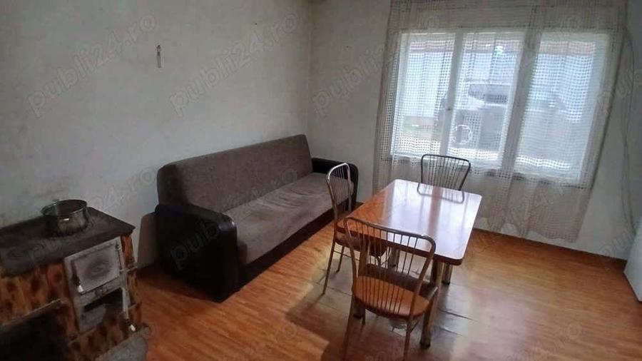 Casă cu 2 camere cu Teren 296 Mp în Teregova