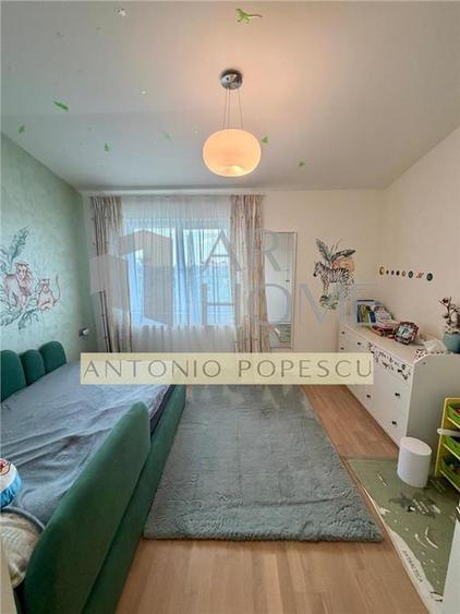 Duplex cu 5 camere cu Piscina în Păulești