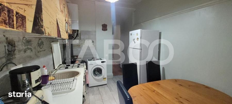 Casă cu 3 camere cu Teren 120 Mp în Reșița