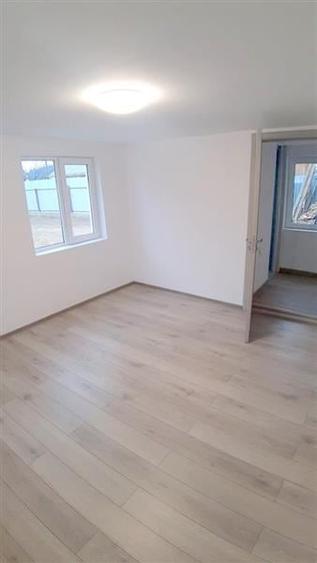 Proprietate ideala pentru familie extinsa sau investitie  Serbanesti, Bacau - 12