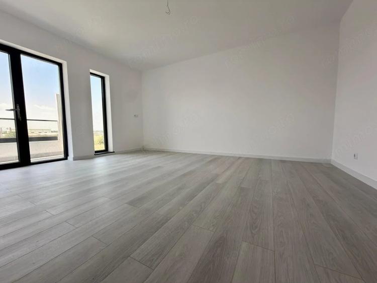 Casă cu Teren 301 Mp în Central
