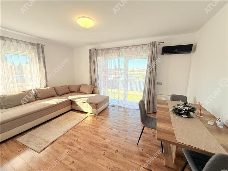 Apartament cu 2 camere decomandate la cheie si 120 mp gradina - 1