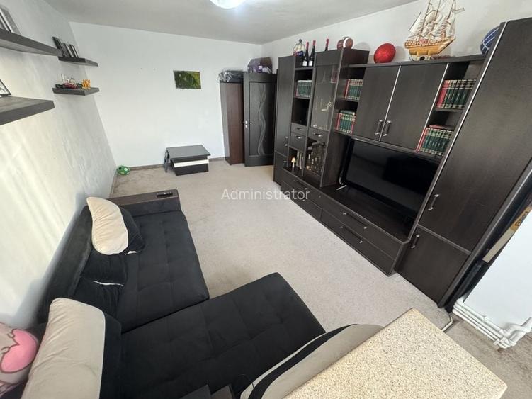 Apartament 2 camere zona Casa de Cultura