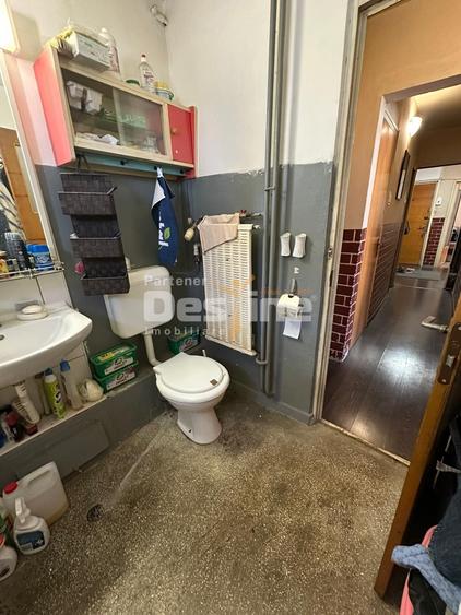 Apartament 3 camere decomandat - 2 bai - etaj 7/8 in zona Vitan - 16