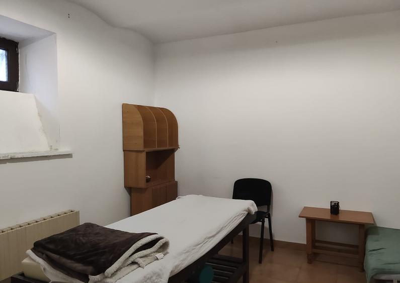 Inchiriez cabinet terapie complementara/psihoterapie/kinetoterapie - 3