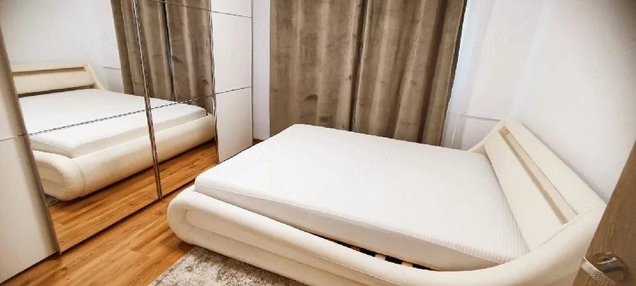 Apartament cu 2 camere decomandat în Complex Studențesc