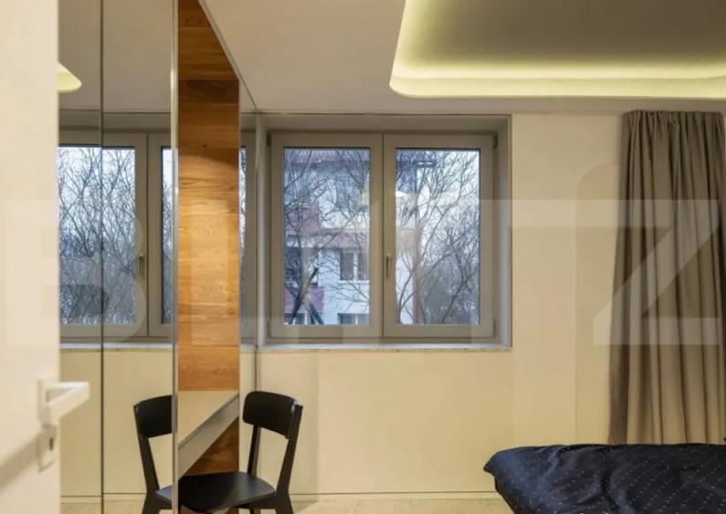 Apartament de vanzare, cu 2 camere, 44,2 mp utili, zona ult - 5