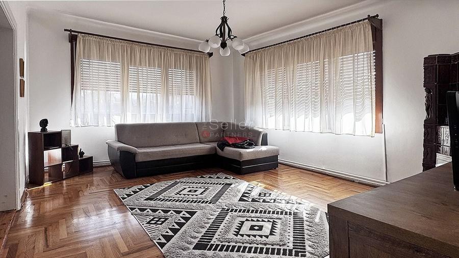 Suprafata generoasa de teren - 1