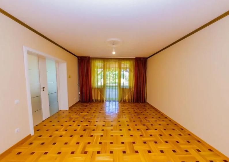 Vila cu 5 camere de inchiriat - 7