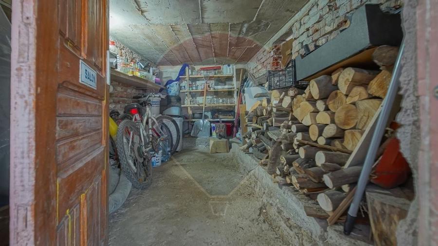 Casa spatioasa si practica, aproape natura si oras- Cartier Darste - 22