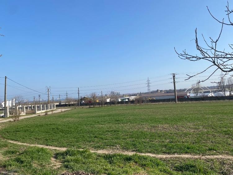 Teren investiție 5.500 mp lângă A2 – dublă deschidere 55 m / 101 m – utilități - 1