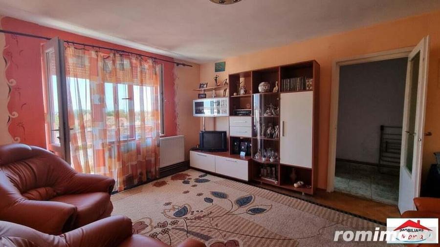 Apartament caramida 2 camere Solidaritatii cu balcon - 1