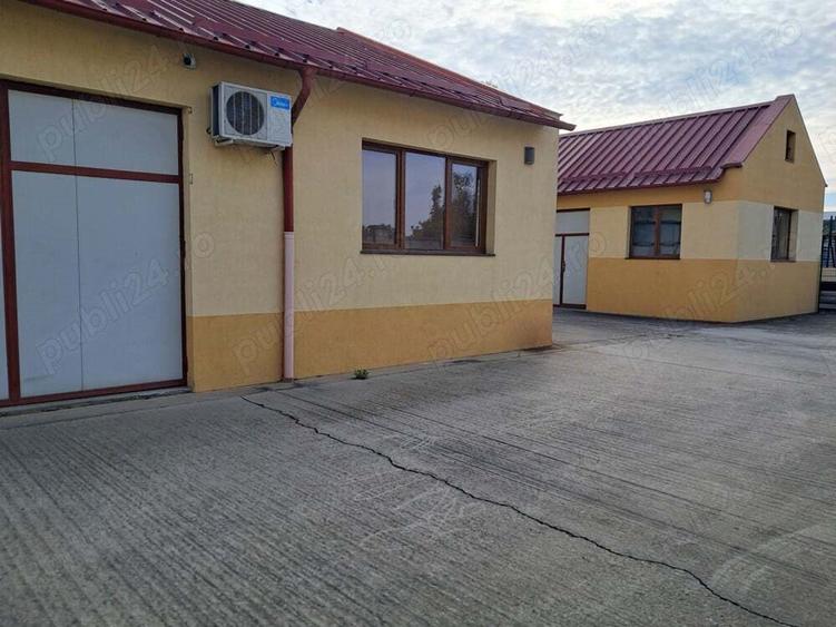 Proprietar, ofer spre inchiriere Spatiu cu S=295mp,format din Hala=245m.p.+ Depozit=50mp.Val=1900Eu - 3