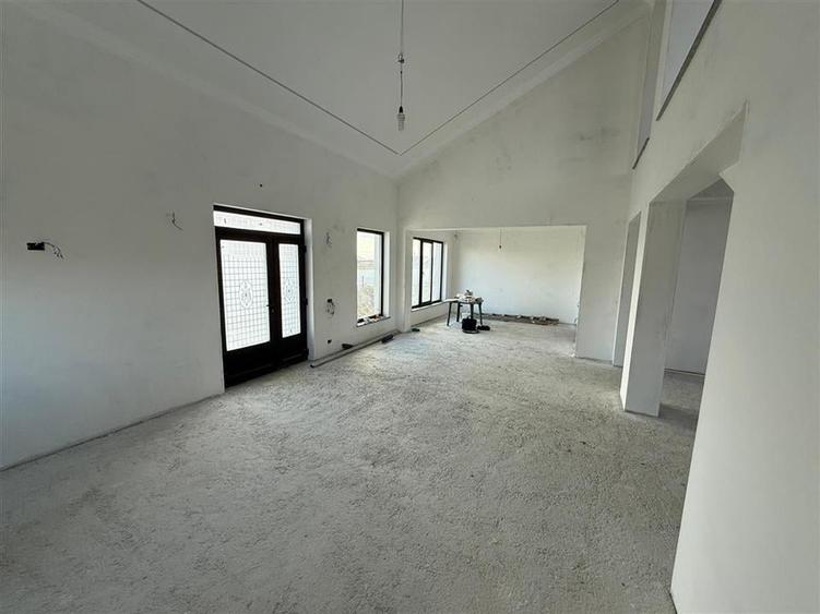 CASA P+E LA STADIU DE FINISAJE,  STR. CUZA VODA,  ZONA PETRESTI - 14