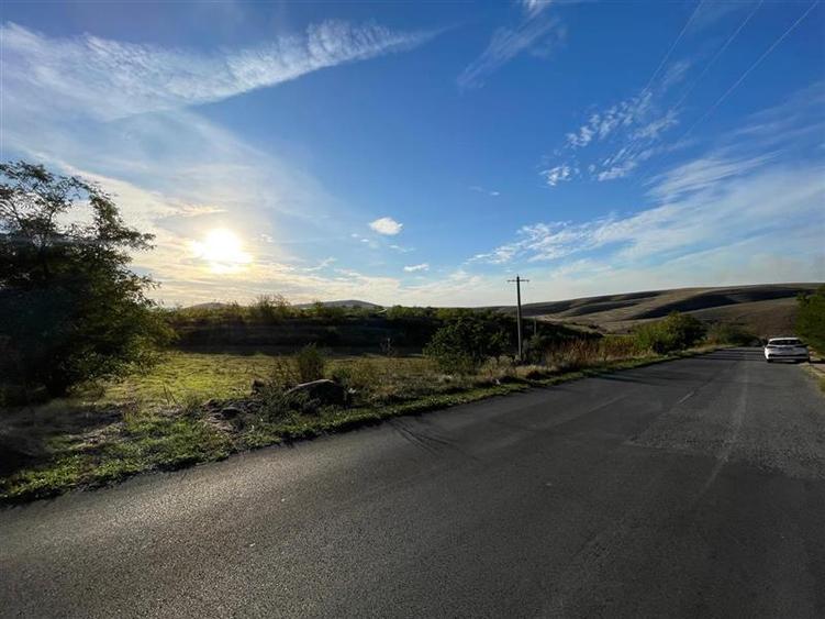 Teren de vanzare in localitatea Somova- judetul Tulcea - 4