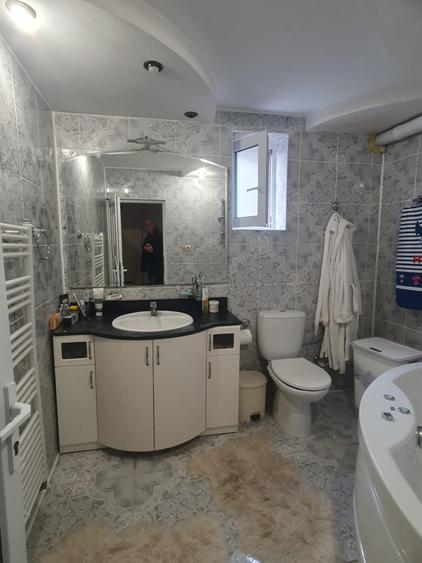 OFERTA EXCEPTIONALA - CASA  DE VANZARE -ZONA EXCLUSIVISTA - 18