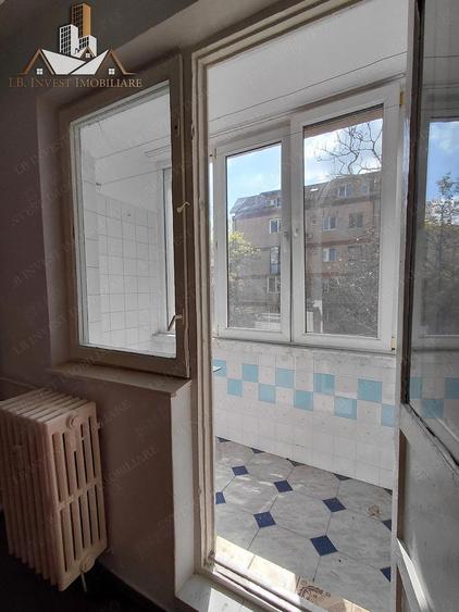 Apartament cu 2 camere semidecomandat 300 - 8