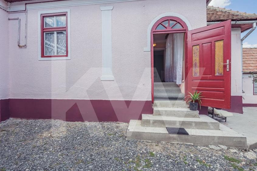 Casa cu vedere panoramica si teren generos in Alamor Jud. Sibiu - 11