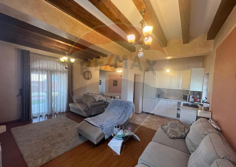 Casa / Vila cu 4 camere de vanzare - 14