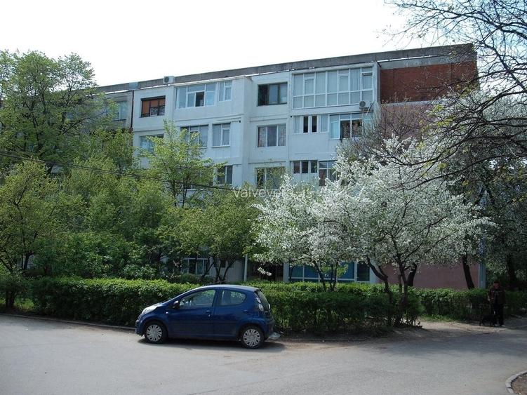 🏠 Apartament 2 camere, semidecomandat – Tiglina 2, Galați