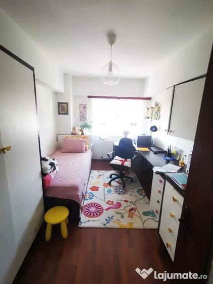 De vanzare apart. cu 3 camere, Complex Vega, Ultimul Leu,... - 3