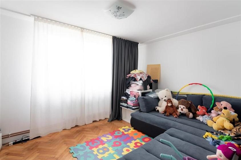 RECO Casa singur in curte, zona Centrala - 18