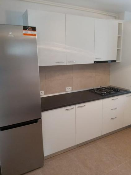 Apartament 2 cam etaj intermediar, balcon, boxa si loc de parcare, Kasper Coresi - 6